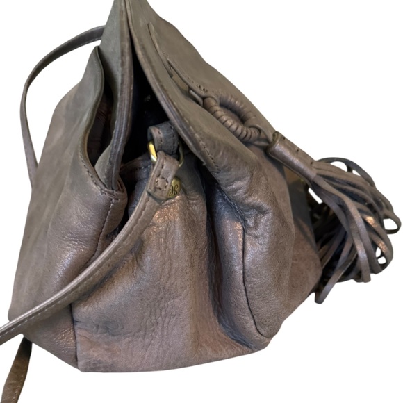 HOBO Birdy steel leatherCrossbody w fringe tassel closure - Picture 9 of 12
